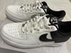 NIKE AIR FORCE 1 '07 LV8 メンズ　スニーカー　27.5のサムネイル