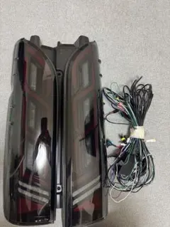 200系 ハイエース☆テールランプLEDユニット☆超爆光182発! - メルカリ