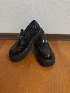 ブラック 厚底ローファー