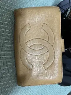 お願い可能　CHANEL キャビアスキン 二つ折り長財布　シリアルシールあり