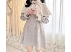 rojita リボンブローチ付きケープワンピースのサムネイル