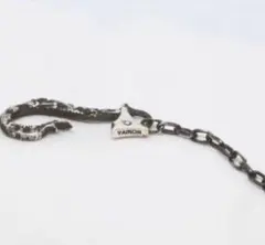 【VAINON】Destroyed Carabiner Necklace