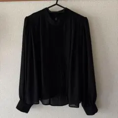 黒のプリーツデザイン長袖ブラウス Mサイズ