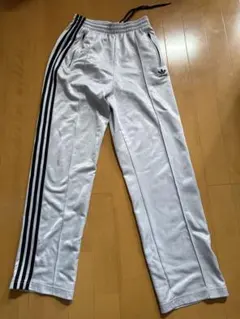 「希少」adidas originals　トラックパンツのサムネイル