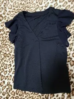 CECIL McBEE フリル袖 黒 Tシャツ