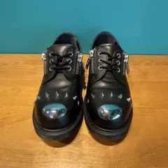 Dr.Martensスタッズ付きブラックシューズ