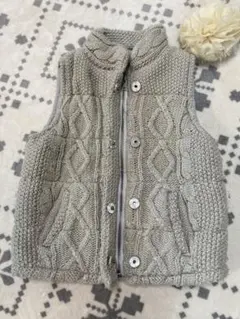 ベスト　a.v.v 110cm アーベーベー