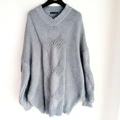 『SHEIN』シーイン（M）DAZY Vネック オーバーサイズ ケーブルニット