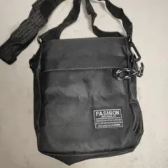新品 ミニショルダーバッグ 黒 メンズ レディース スマホポーチ 軽量