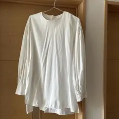 トゥモローランド ホワイト 長袖ブラウスのサムネイル