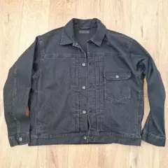 UNIQLO ブラック　デニムジャケット ファースト