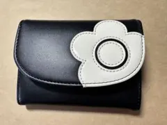 マリークワントカードケース　黒　デイジー　革　MARYQUANT 美品