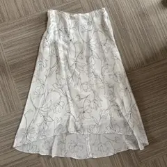 美品★Theory ロングスカート 花柄 フレアスカートのサムネイル