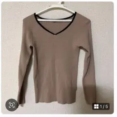 ベージュ Vネック 長袖セーター Mサイズ non-hedge