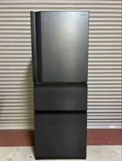 東芝　マッドブラック　300〜400ℓ 3ドア　極美品　冷蔵庫のサムネイル