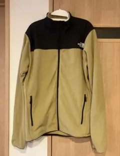 THE NORTH FACE マウンテンバーサマイクロジャケット（フリース）