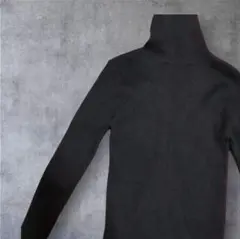 ブラック タートルネック リブ編み