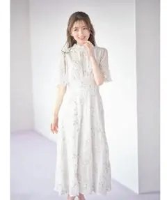 新品未開封＊トッコ　フラワー刺繍ドットシャーリングワンピース　透け感お洒落デート