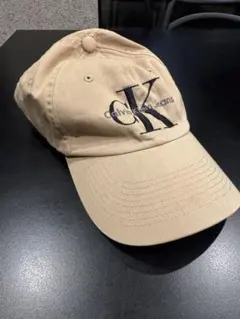 レア 美品 カルバンクラインジーンズ キャップ 帽子 刺繍ロゴ ベージュ