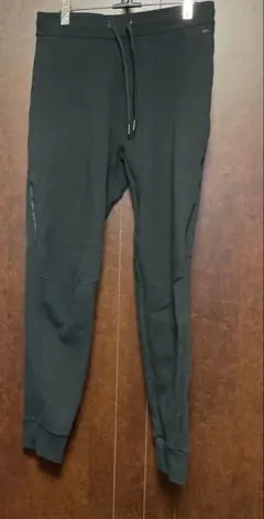 H&M ブラック ジョガーパンツ