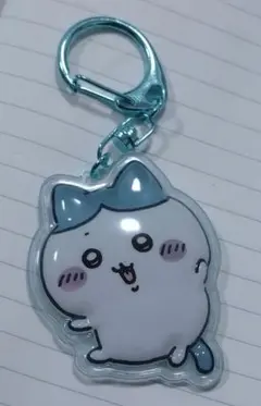 ちいかわ ぷっくりったいキーホルダー ハチワレ