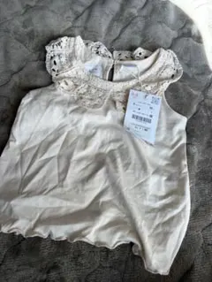 【新品未使用】ZARA クリーム色 レース襟 シャツ 92