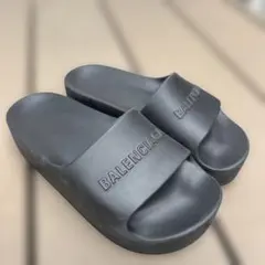 BALENCIAGA POOL SLIDE サンダル ブラック 38のサムネイル