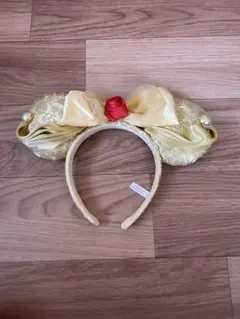 ディズニーランド　美女と野獣　ベル　カチューシャ