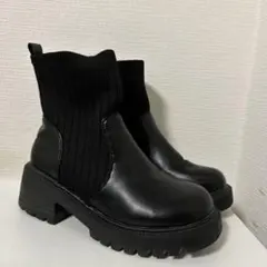 ブラック ソックスブーツ 厚底 ショートブーツのサムネイル