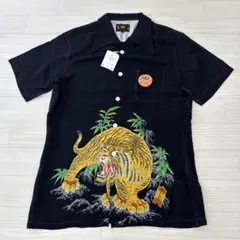 スカルジーンズ　レーヨン虎半袖シャツ４０