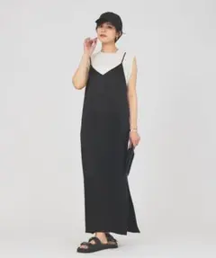 ルージュヴィフ スリットキャミワンピース ブラックのサムネイル