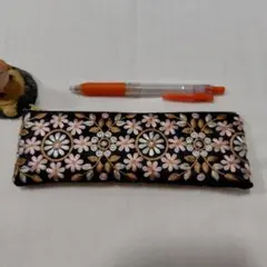 花柄インド刺繍ペンケース ネイビー1