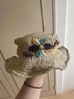 【Amina】麦わら帽子 手編み風 刺繍入りのサムネイル
