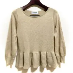 ROPE ロペ　ベージュ フレアヘム ニット