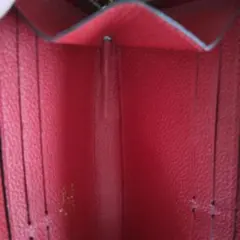 Louis Vuitton レッド長財布