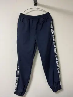 値下げ❗️美品‼️TOMMY JEANS サイズＭ相当❗️ 男女問わず❗️ロゴが可愛い❗️