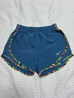 Nike DRI-FIT 花柄トリム ショートパンツ XS