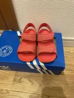 アディダス　キッズサンダル　14センチ