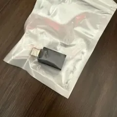 USB-C to USB-A 変換アダプタ