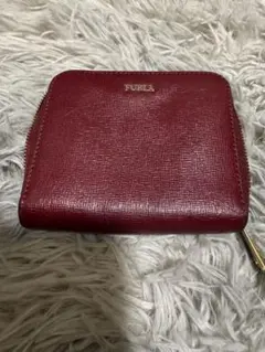 美品 FURLA フルラ 二つ折り財布 ラウンドファスナー ボルドー レザーのサムネイル