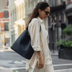 NAGHEDI ナゲディ Nomad Medium Hobo ショルダーバッグのサムネイル