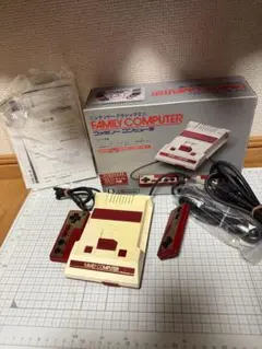 Nintendo クラシックミニ　ファミリーコンピュータ 本体