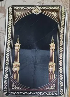 イスラム教徒 礼拝マット絨毯 黒 花柄(Small Size 40×60cm)