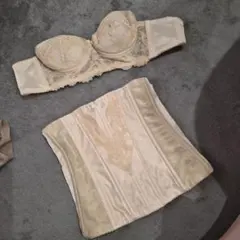 フォーシスアンドカンパニー　新婦　ガードルなし