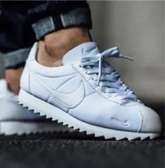 2026年最新】nike classic cortez shark lowの人気アイテム - メルカリ