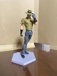 ジョジョの奇妙な冒険 ジョセフ・ジョースター フィギュア