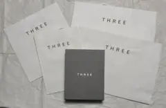 THREE ショップ紙袋 ギフトボックス空箱 セットのサムネイル