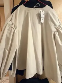 coca ライトベージュ バルーンスリーブ ブラウス L