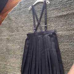 値下げ可能　プリーツスカート 調整可能ストラップ付き