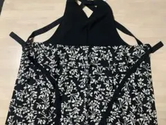 シビラカーサ ブラック花柄 エプロン
